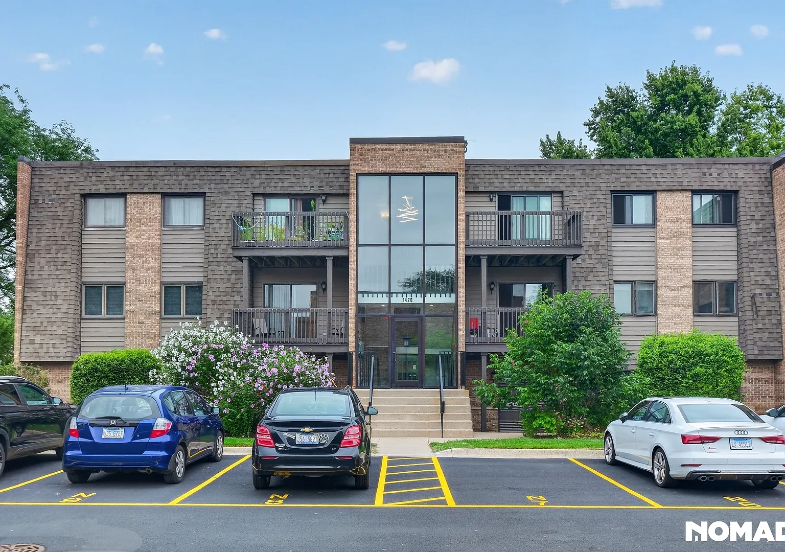 2 bed, 1000 sqft, $2,300 — Photo 1