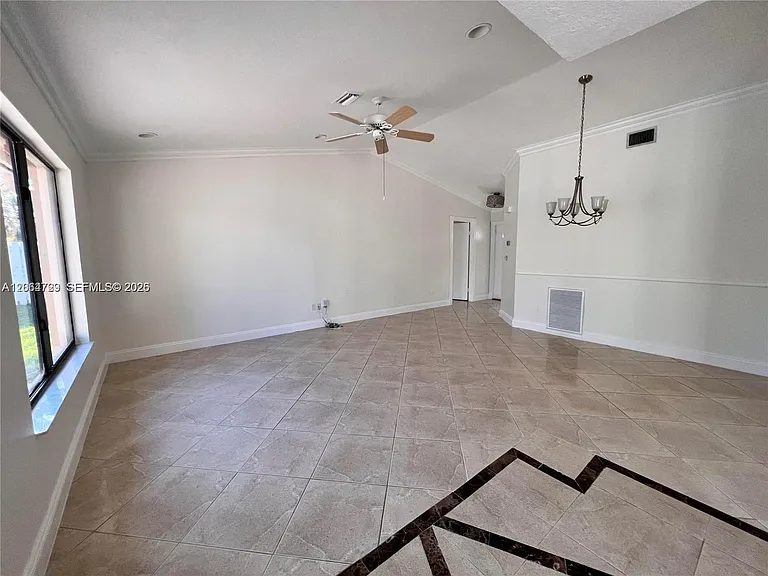 9554 Biscayne Park Ct #9554 — Photo 5