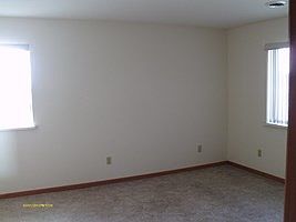 4th image of 5114 Paulson Ct