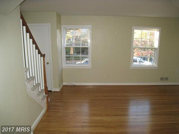 3rd image of 3307 Idaho Ave NW