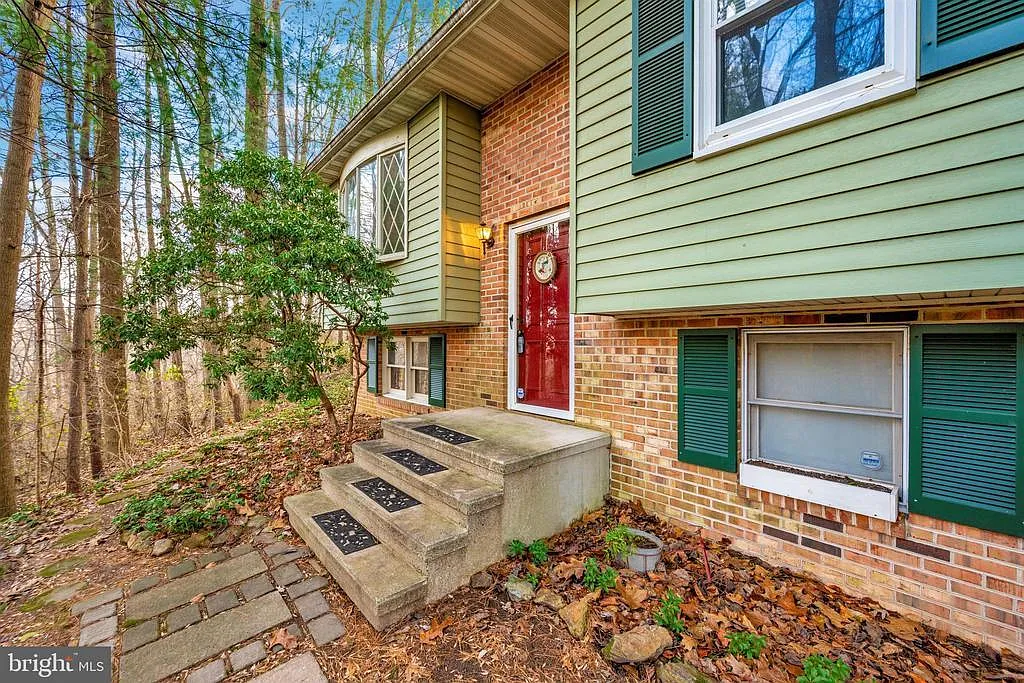 3405 View Ridge Cir photo 1