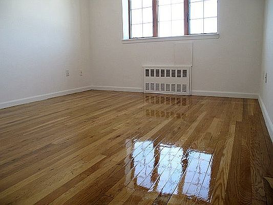 5th image of 27-10 Astoria Blvd #6E