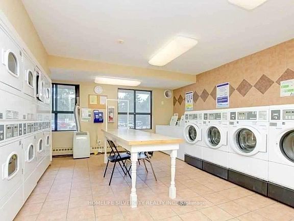 3rd image of 2929 Aquitaine Ave #804