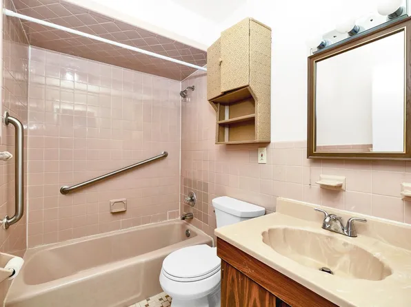 729 10th Street image 14 of 19