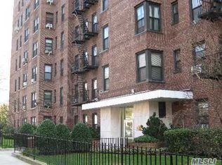 141-60 84th Rd APT 2E, Jamaica, NY 11435