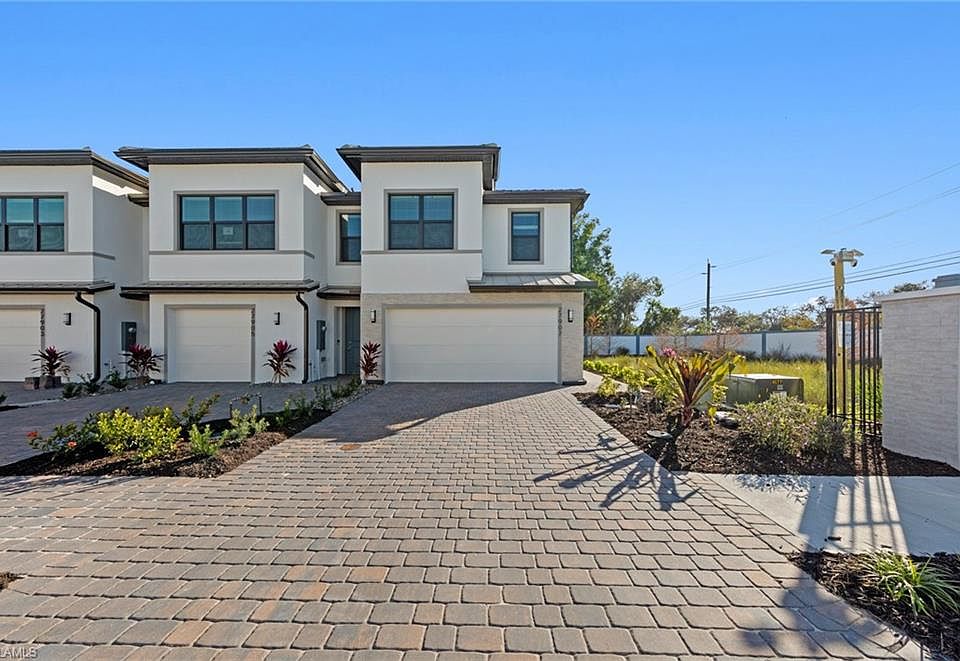 1st image of 27818 Solis Grande DR