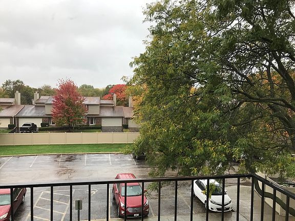2nd image of 5S100 Pebblewood Ln APT D11