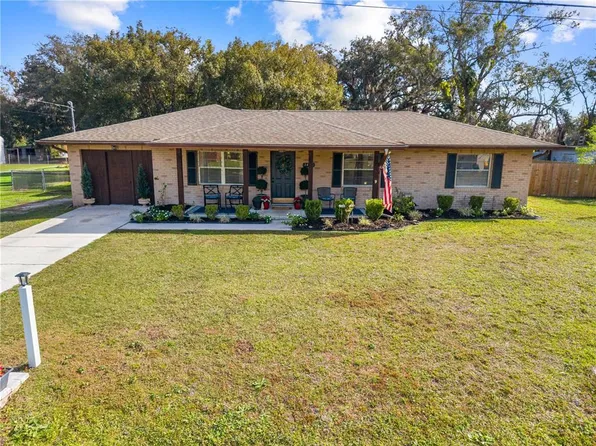 1447 Nocatee St, Intercession City, FL 33848