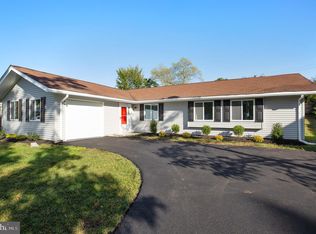 13 Heather Dr, Marlton, NJ 08053