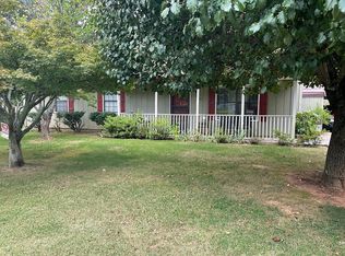 575 College Ave SE, Gainesville, GA 30501