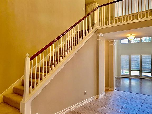 4th image of 23702 Collinford Ct