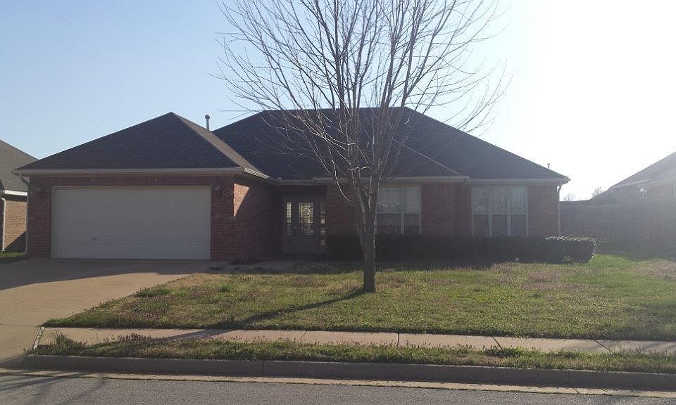 1st image of 1121 Shiraz Dr