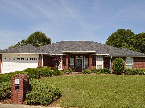 2nd image of 1105 Carla Dr