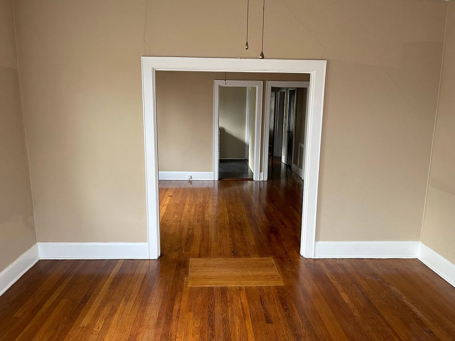 1 bed, 930 sqft, $1,600 — Photo 4