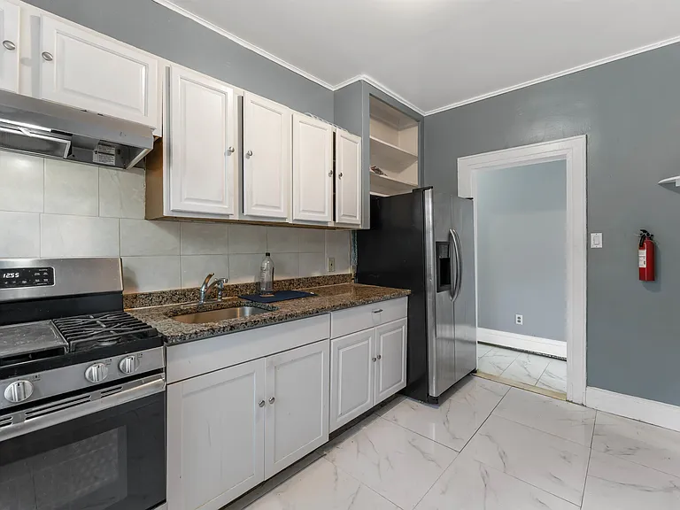 601 Columbia Ave #104 — Photo 6