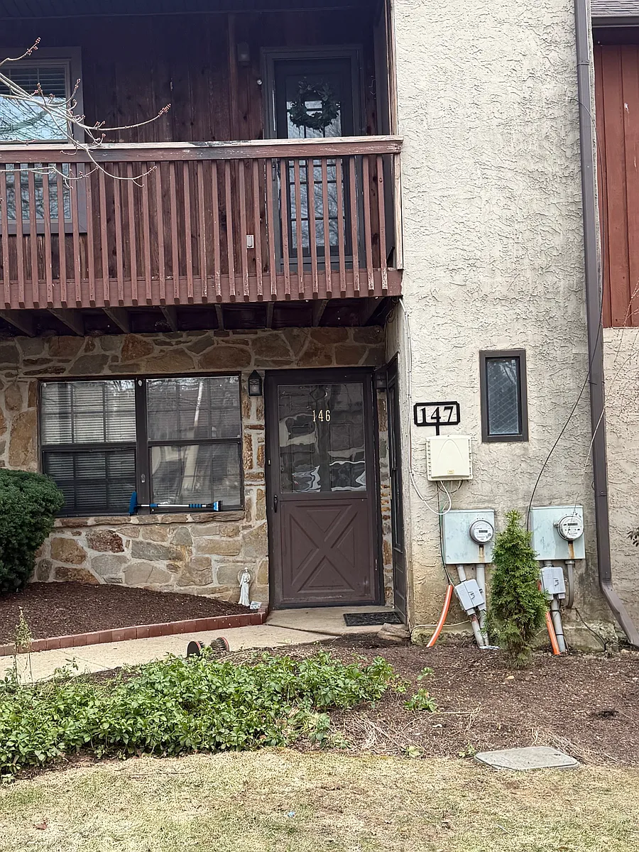 Building Photo - 147 Weedon Ct #147