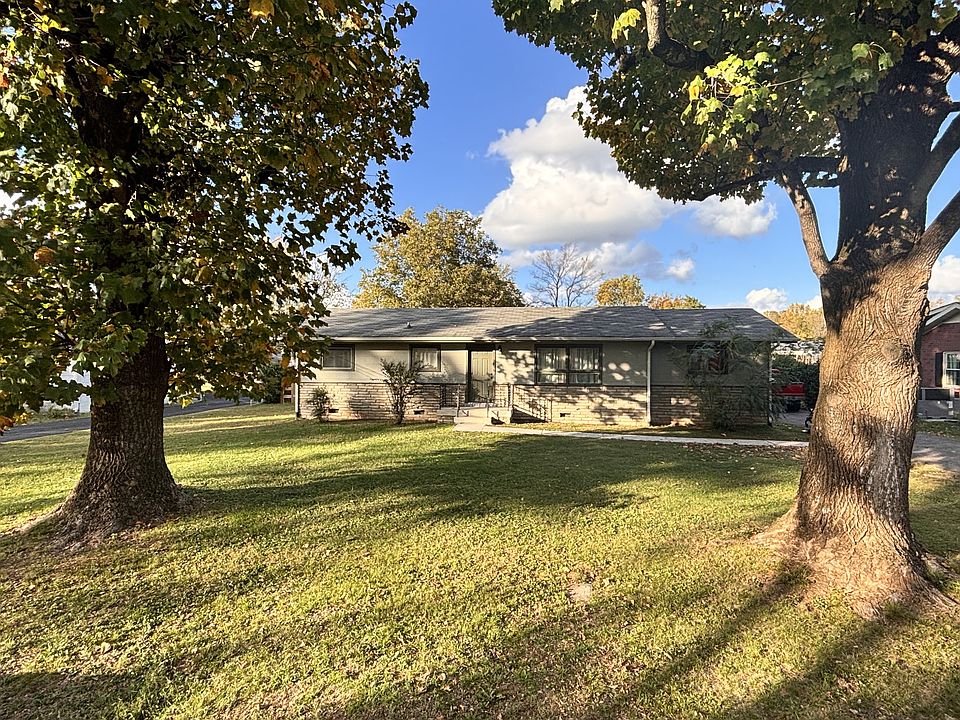 1st image of 1006 Lawndale Dr