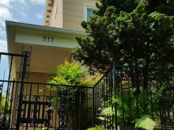 311 A St NE APT 2, Washington, DC 20002