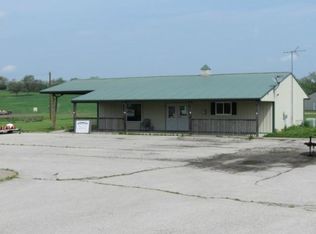 1601 Commerce Rd, Tonganoxie, KS 66086