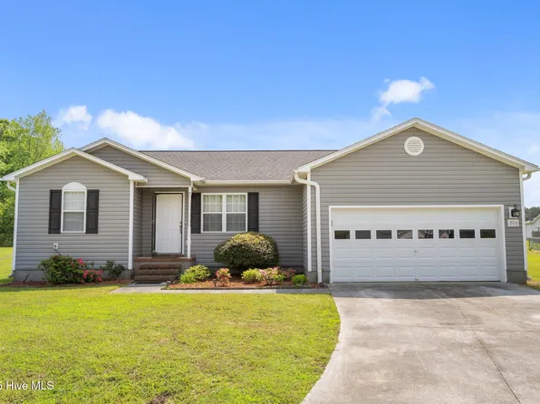 206 Auburn Court, Jacksonville, NC 28540