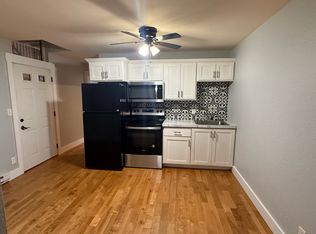 270 W 17th St #13, Dubuque, IA 52001