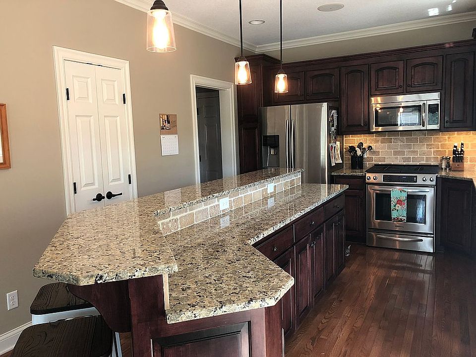2nd image of 2218 Quail Ct