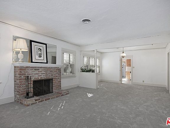 3rd image of 446 Lincoln Blvd