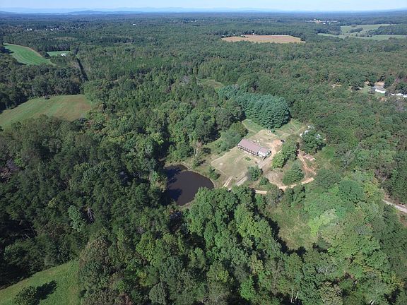 3rd image of 9931 Irish Ln