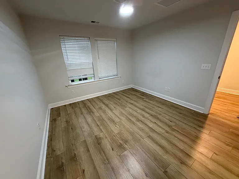 1245 Tice Ln — Photo 1