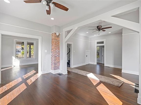 4th image of 408 E Merry Ave