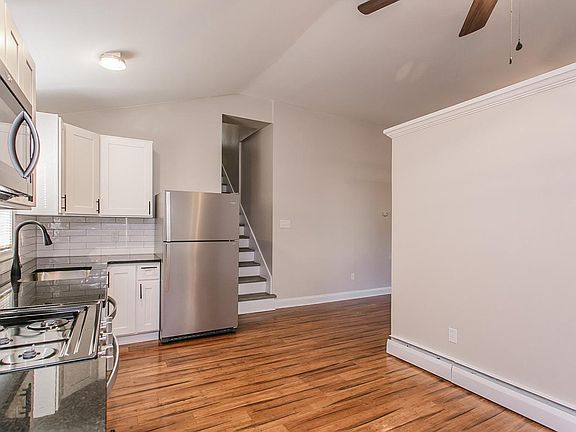 2nd image of 237 Franklin Ave #3