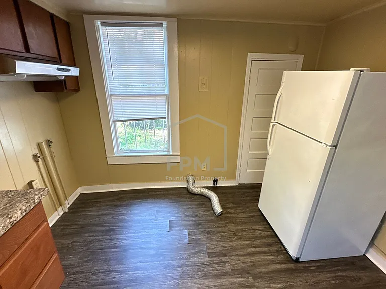 792 N Willett St — Photo 4