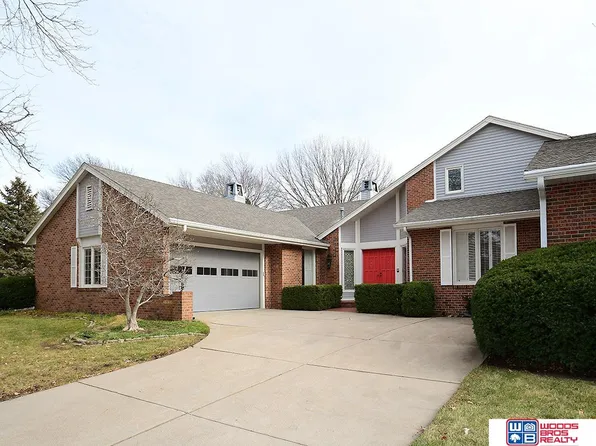 1130 Lamplighter Ln, Lincoln, NE 68510