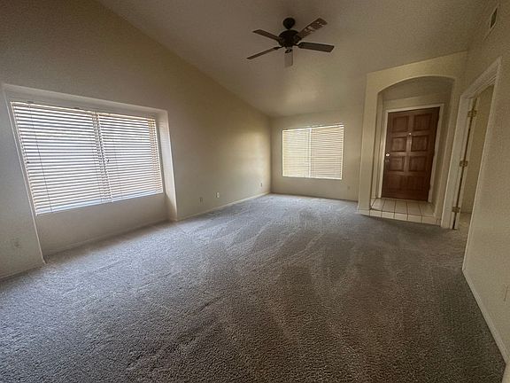 5th image of 315 N Westport Dr