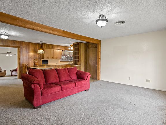 2nd image of 605 W Campbell Rd