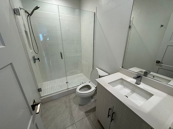 3rd image of 9887 Macarthur Blvd Unit E