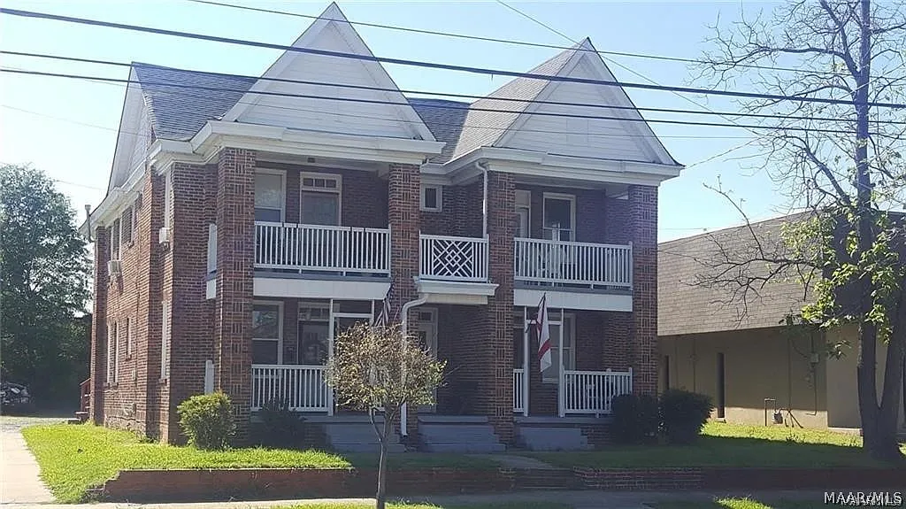 1 bed, 1.0 bath, 700 sqft, $795 — Photo 2