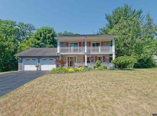 17 Huckleberry Dr, Castleton, NY 12033