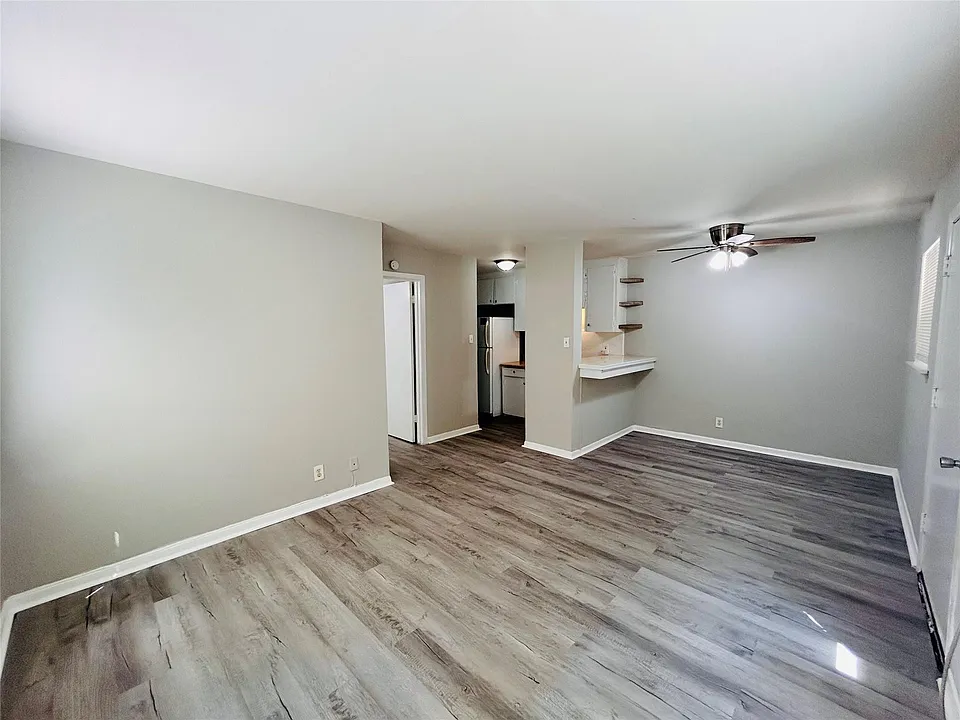8803 Timberside Dr #1