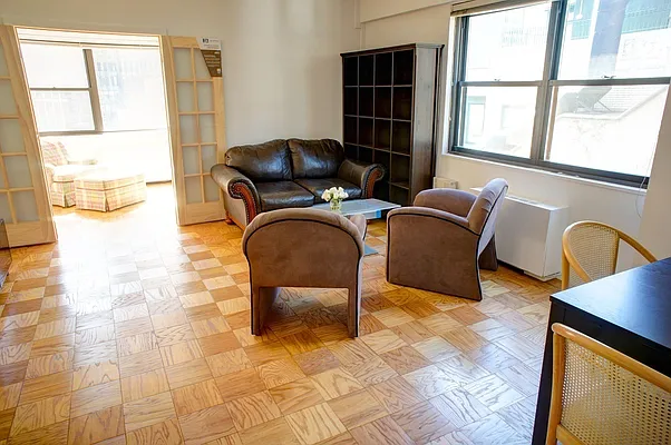 Sold by REGII | media 1