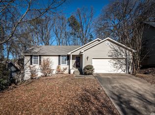 904 Cedar Ridge Dr, Little Rock, AR 72211