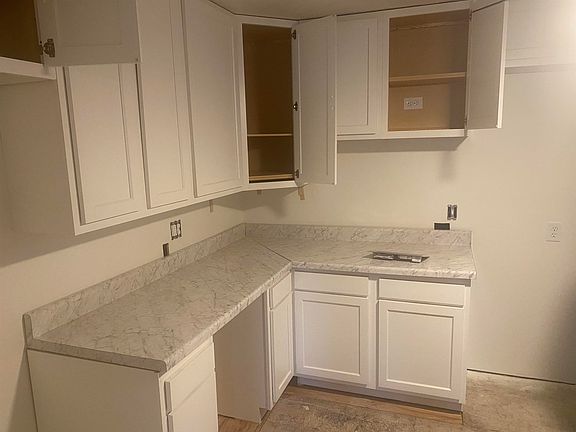 4th image of 300 N Keystone St