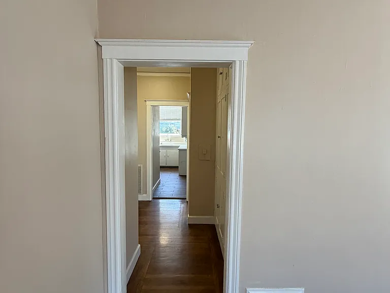 1519 Walnut St #6 — Photo 7