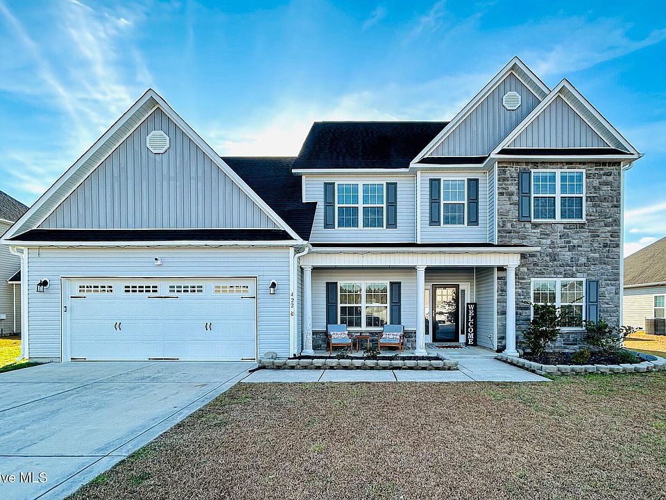 1st image of 422 Worsley Way