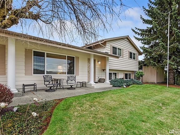 2nd image of 26605 NE 145th St