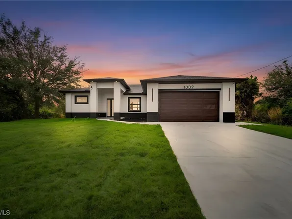 1002 Kanuga St E, Lehigh Acres, FL 33974