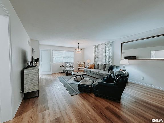 5th image of 1710 S Noble Ave