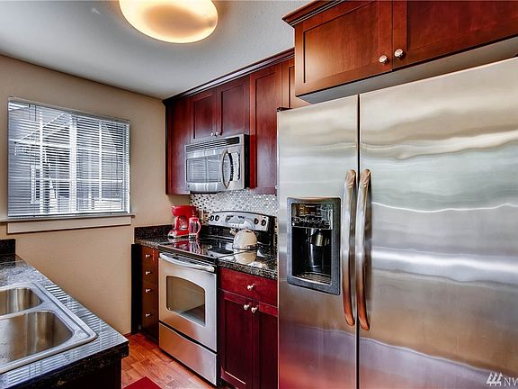 4th image of 1856 S 284th Ln APT L201