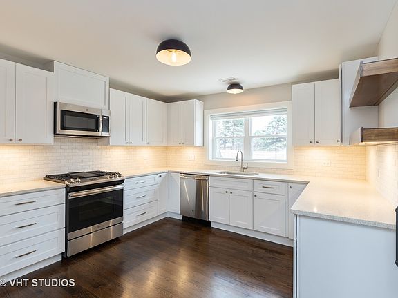 2nd image of 1118 S Kensington Ave