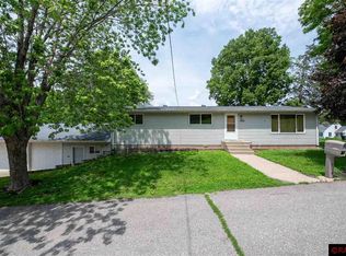 1702 6th Ave, Mankato, MN 56001